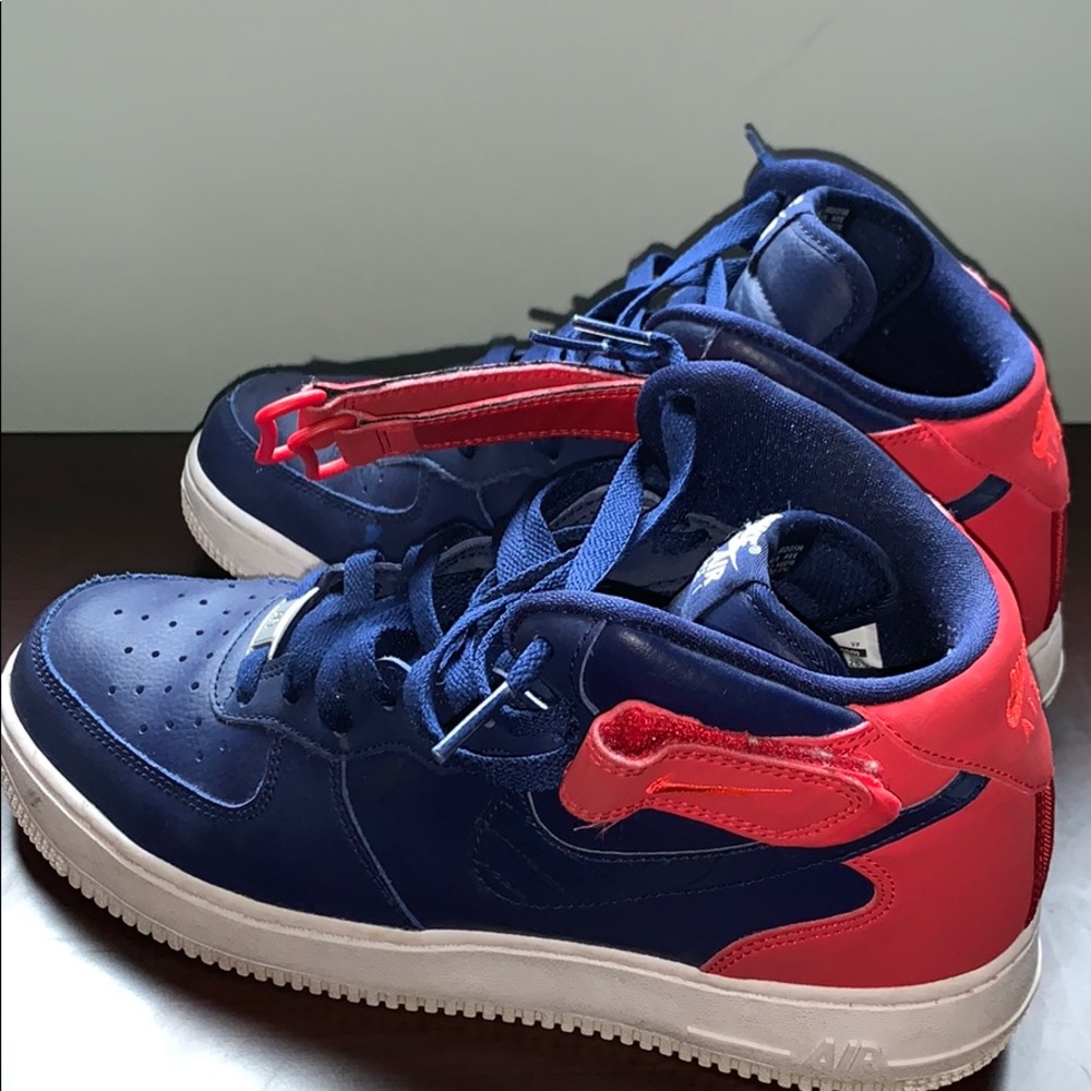 Nike Air Force 1 Mid’s